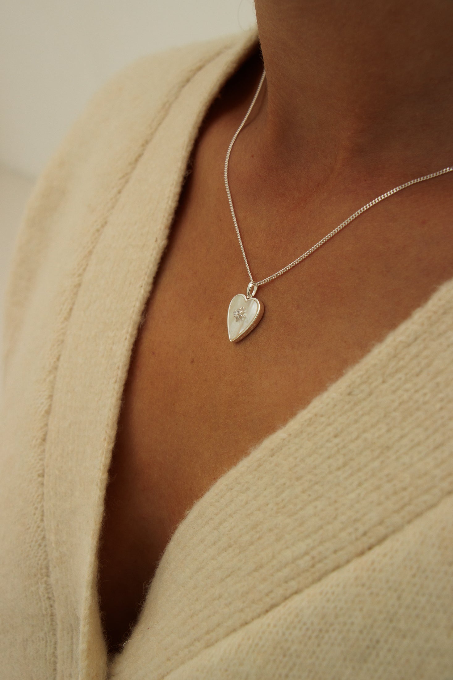 Heart of Pearl ketting